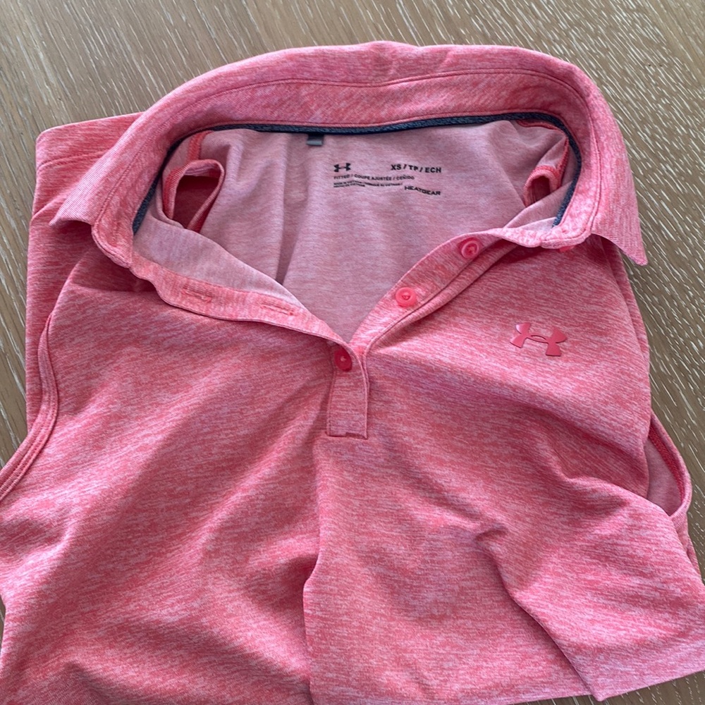 Under armor women’s golf tank EUC